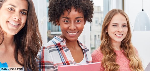 4 Reasons Why You Should Do an Internship (1 Reason You Shouldn't)