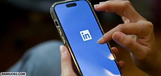 How To Create a LinkedIn Profile That Attracts Recruiters?