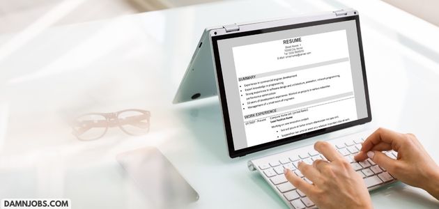 Crafting a Distinctive First Resume for Your Dream Job