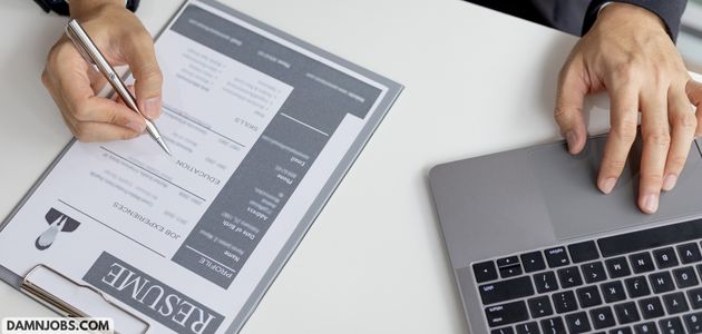 Is a resume formal or informal?