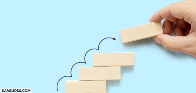 Tech Industry Watch: Staying Informed for Career Growth