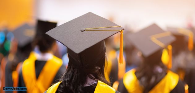 How to Stand Out in a Crowded Job Market: Essential Tips for New Graduates?