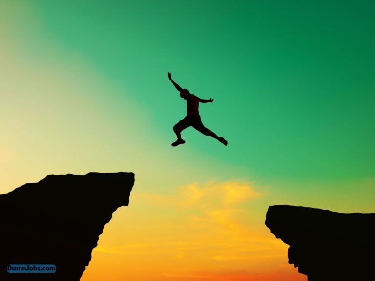 Cover Letter Strategies for Career Transitions: How to Showcase Your Transferable Skills and New Goals