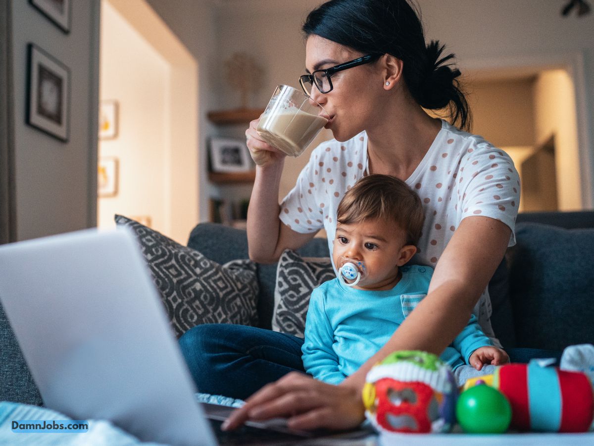 31 Side Hustles for Stay-at-Home and Working Moms (That Aren’t MLMs)