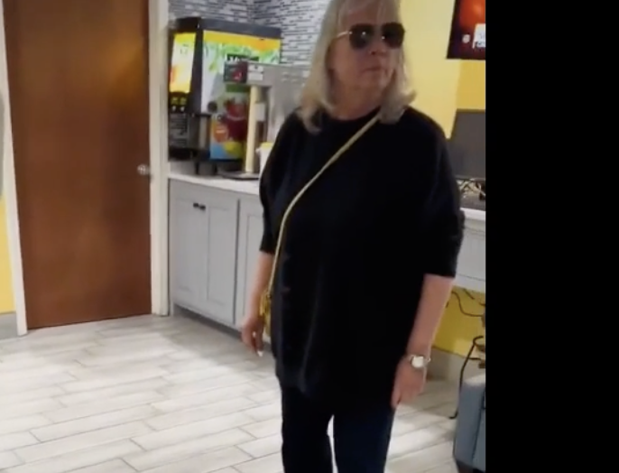 Spit Backfires: Racist Karen Faces the Heat After Disrespecting a Woman!